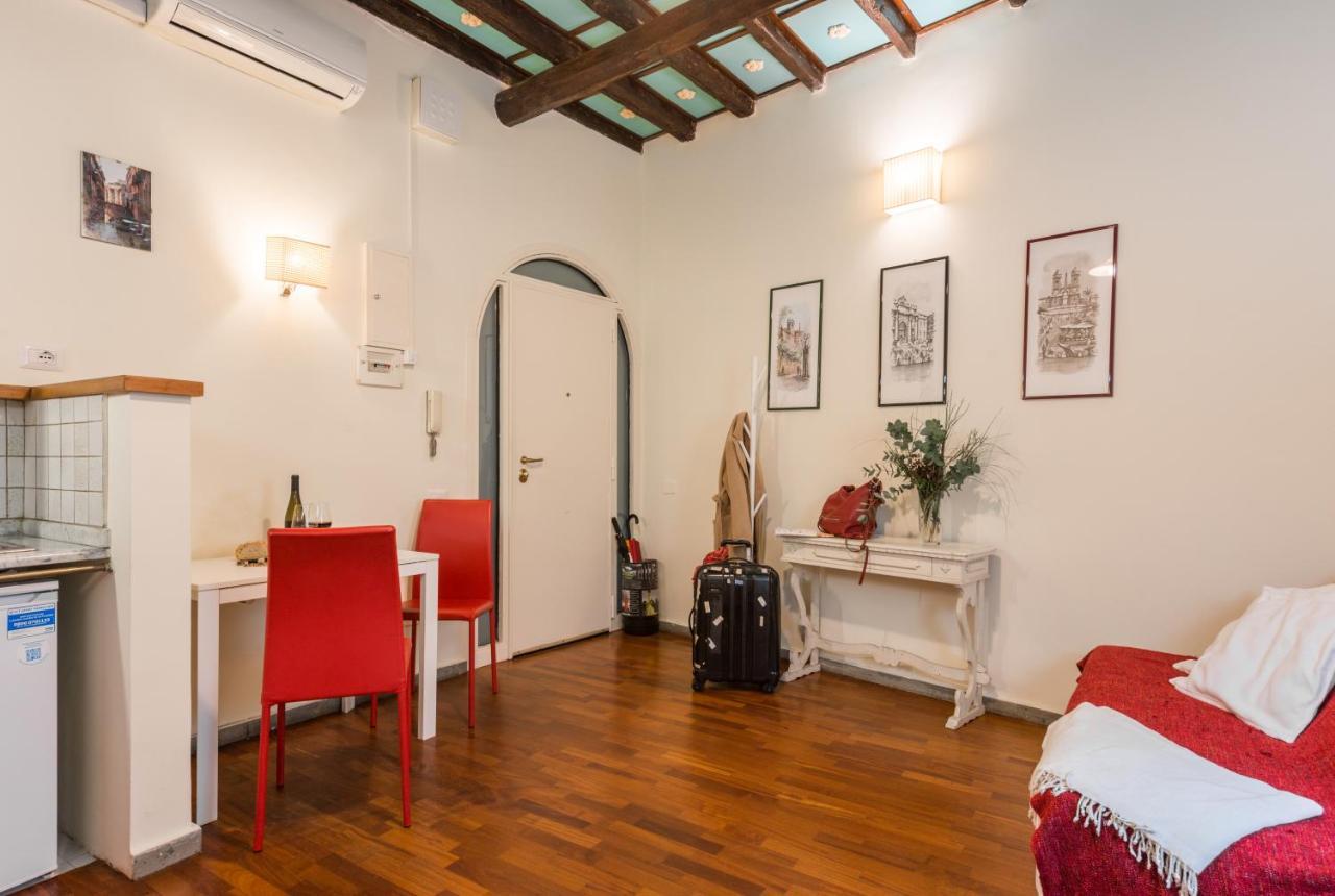 Colosseum Townhouse โรม ภายนอก รูปภาพ